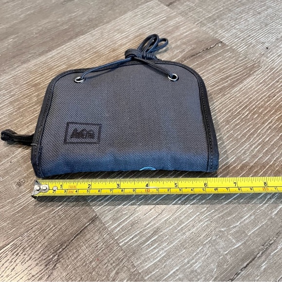 REI Dark Gray With Peacock Crossbody Mini Purse - Picture 3 of 6